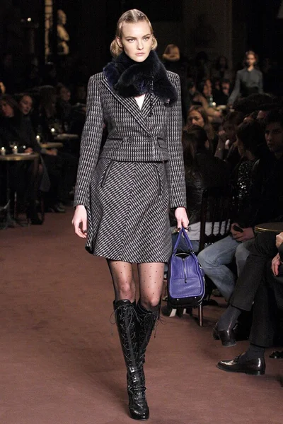 Look 23